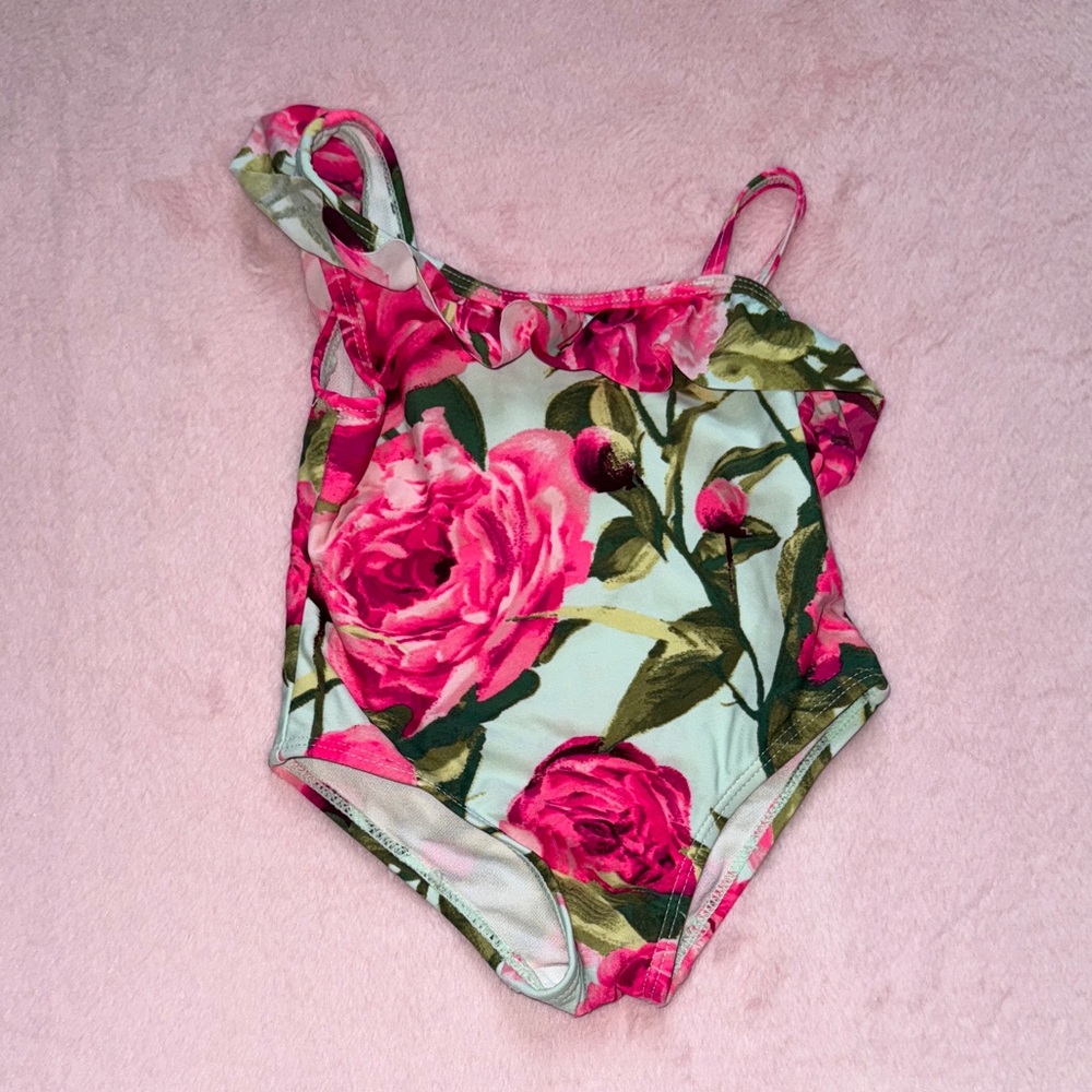 Girls One-Piece Swimsuit** Bundle 5+ items and name your offer!!! 💖💞